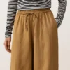 Pantalones acampanados de mezcla de lyocell y 24 % de lino con costuras Pantalones acampanados de mezcla de lyocell y 24 % de lino con costuras