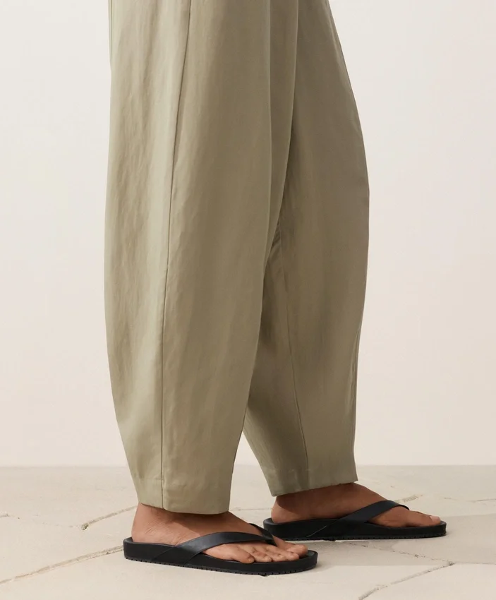 Pantalones acampanados de mezcla de lyocell y 24 % de lino con costuras Pantalones acampanados de mezcla de lyocell y 24 % de lino con costuras