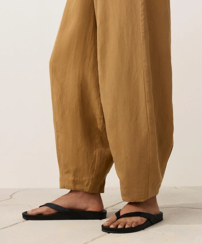 Pantalones acampanados de mezcla de lyocell y 24 % de lino con costuras Pantalones acampanados de mezcla de lyocell y 24 % de lino con costuras