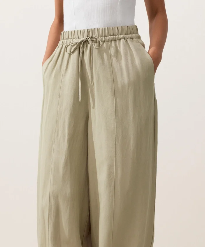 Pantalones acampanados de mezcla de lyocell y 24 % de lino con costuras Pantalones acampanados de mezcla de lyocell y 24 % de lino con costuras