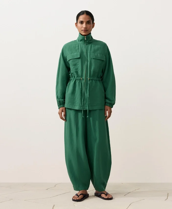 Pantalones acampanados de mezcla de lyocell y 24 % de lino con costuras Pantalones acampanados de mezcla de lyocell y 24 % de lino con costuras