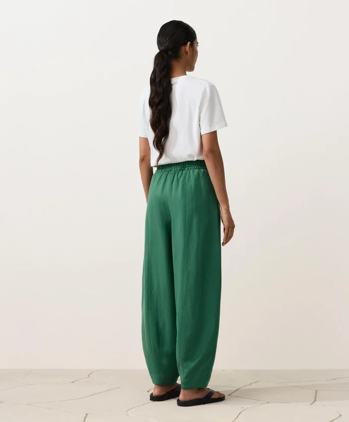 Pantalones acampanados de mezcla de lyocell y 24 % de lino con costuras Pantalones acampanados de mezcla de lyocell y 24 % de lino con costuras