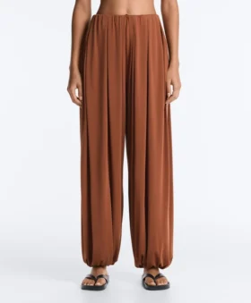 Pantalones acampanados de mezcla de modal