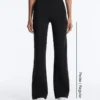 Pantalones acampanados de talle alto con efecto neopreno