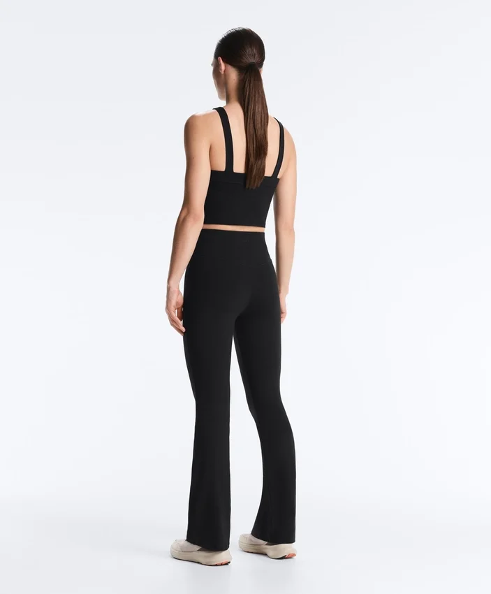 Pantalones acampanados de talle alto Evermove Pantalones acampanados de talle alto Evermove