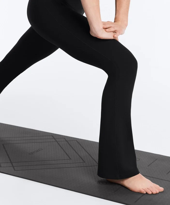 Pantalones acampanados de talle alto Evermove Pantalones acampanados de talle alto Evermove