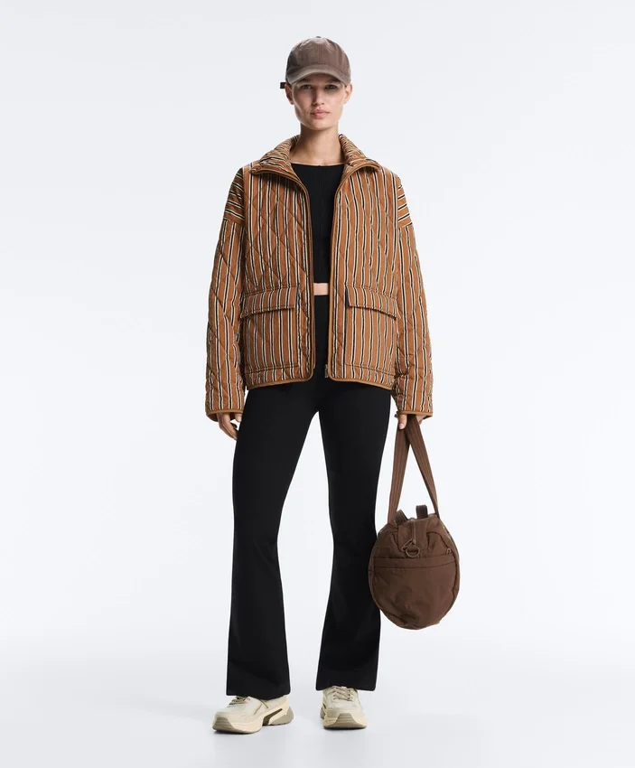 Pantalones acampanados de talle alto Evermove Pantalones acampanados de talle alto Evermove