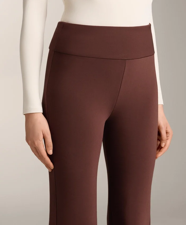 Pantalones acampanados sin costuras, de cintura alta y muy cálidos Pantalones acampanados sin costuras, de cintura alta y muy cálidos
