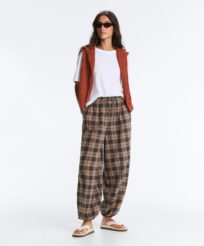Pantalones bombachos de mezcla de algodón con estampado de cuadros Pantalones bombachos de mezcla de algodón con estampado de cuadros