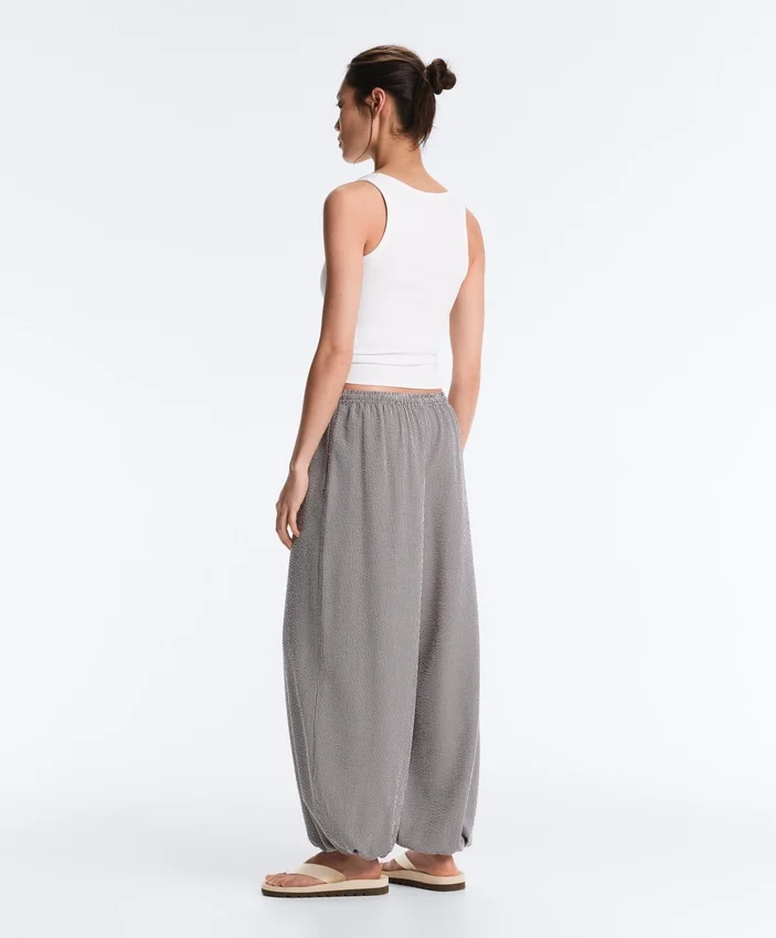 Pantalones bombachos largos de mezcla de lyocell con estampado de cuadros vichy Pantalones bombachos largos de mezcla de lyocell con estampado de cuadros vichy