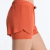 Pantalones cortos 2 en 1 de talle medio y tacto Light Touch