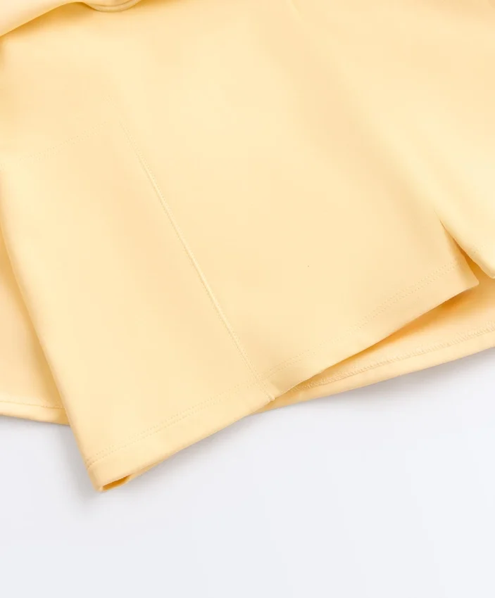 Pantalones cortos de doble capa y talle alto Pantalones cortos de doble capa y talle alto