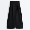 Pantalones cortos de pierna ancha con tacto Soft Touch y modal con pliegues Pantalones cortos de pierna ancha con tacto Soft Touch y modal con pliegues