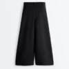 Pantalones cortos de pierna ancha con tacto Soft Touch y modal con pliegues Pantalones cortos de pierna ancha con tacto Soft Touch y modal con pliegues