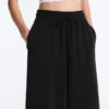 Pantalones cortos de pierna ancha y tacto Soft Touch con modal