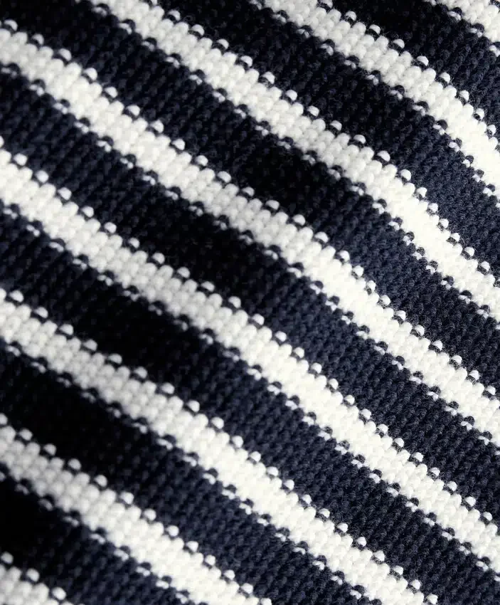 Pantalones cortos de punto a rayas con cinturón 100 % algodón Pantalones cortos de punto a rayas con cinturón 100 % algodón