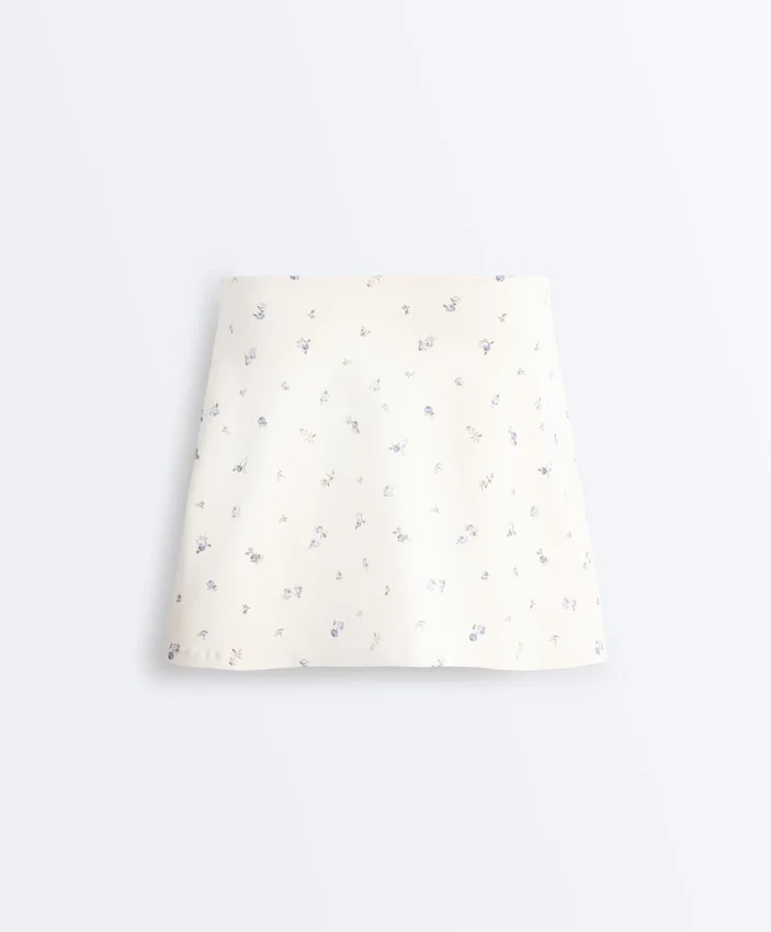 Pantalones cortos de talle alto con estampado floral Evermove Pantalones cortos de talle alto con estampado floral Evermove