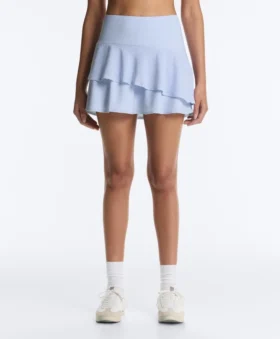 Pantalones cortos de talle alto con volantes a rayas Pantalones cortos de talle alto con volantes a rayas