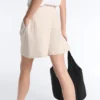 Pantalones cortos plisados a rayas anchas