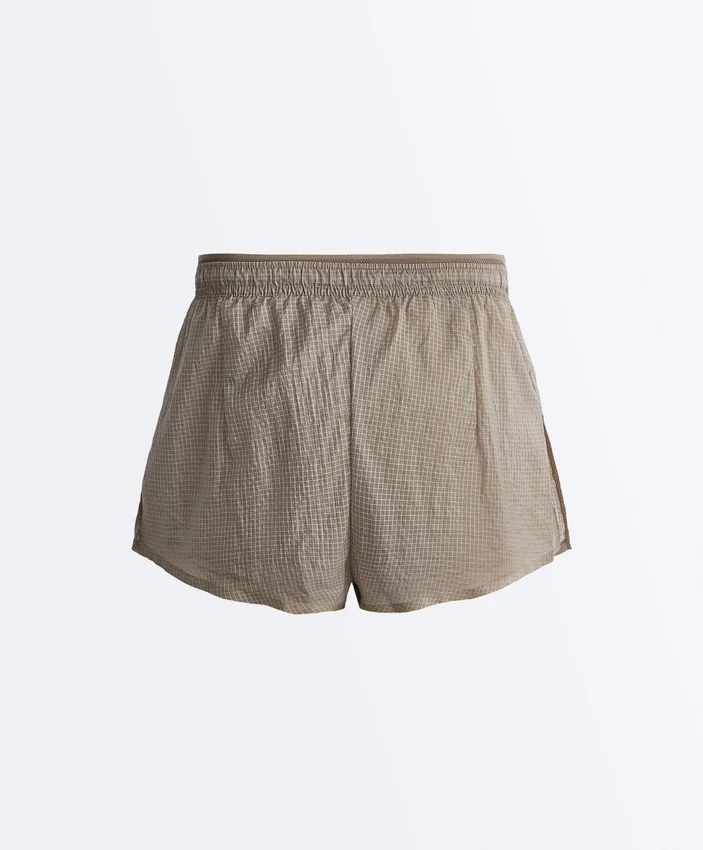 Pantalones cortos técnicos 2 en 1 a cuadros de talle medio Pantalones cortos técnicos 2 en 1 a cuadros de talle medio
