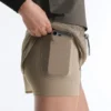 Pantalones cortos técnicos 2 en 1 a cuadros de talle medio Pantalones cortos técnicos 2 en 1 a cuadros de talle medio