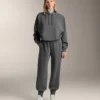 Sudadera con capucha de corte recto en modal cepillado jaspeado Sudadera con capucha de corte recto en modal cepillado jaspeado