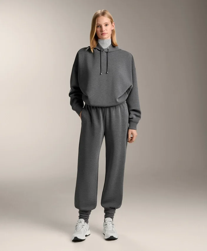 Sudadera con capucha de corte recto en modal cepillado jaspeado Sudadera con capucha de corte recto en modal cepillado jaspeado