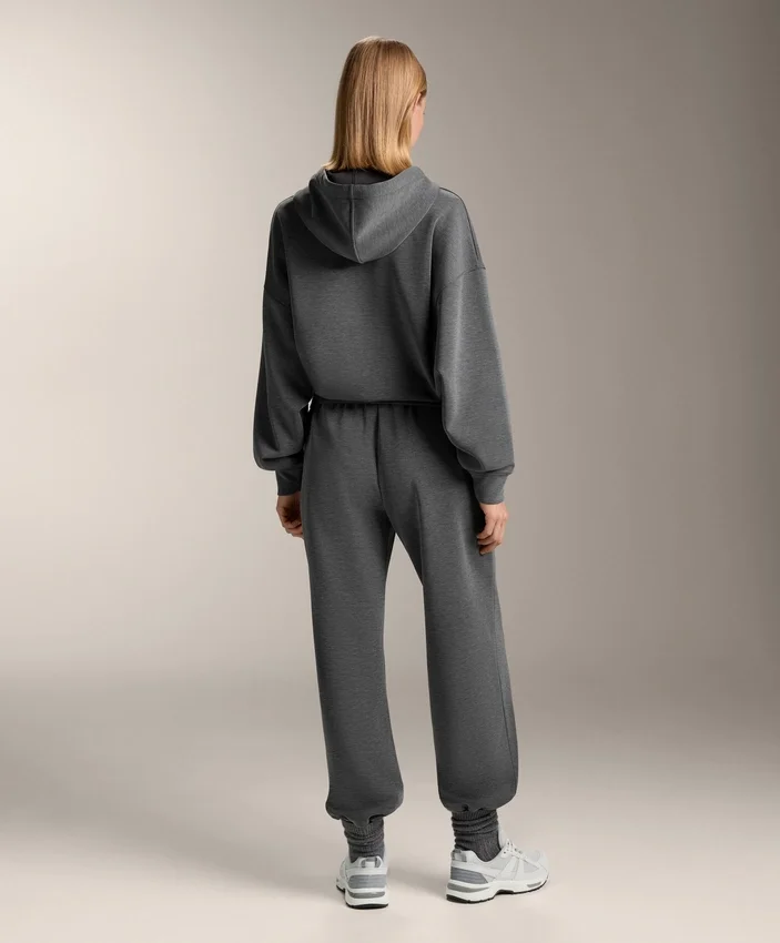 Sudadera con capucha de corte recto en modal cepillado jaspeado Sudadera con capucha de corte recto en modal cepillado jaspeado