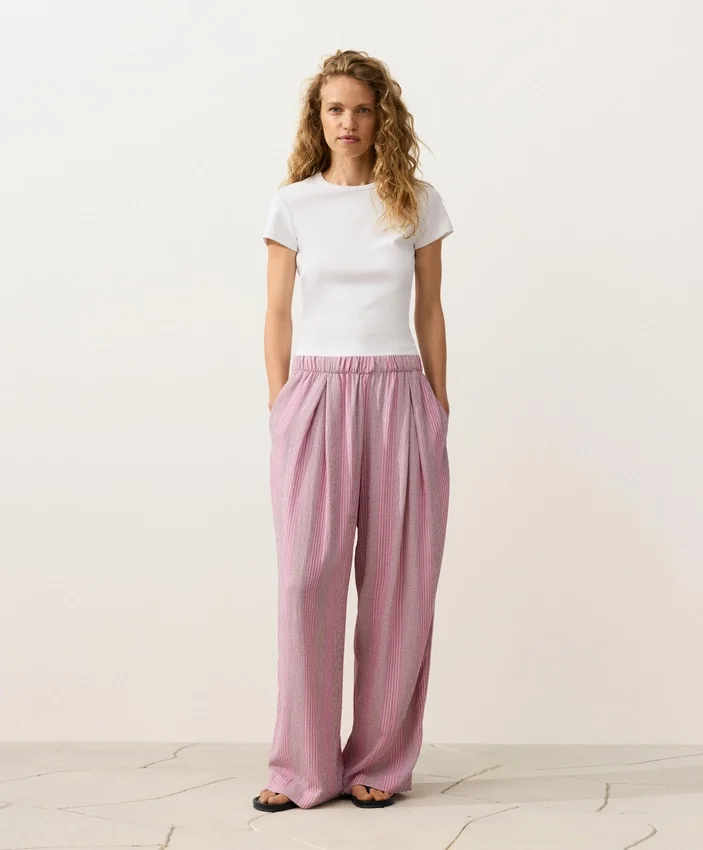 Pantalones de corte recto a rayas Pantalones de corte recto a rayas