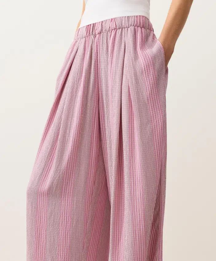 Pantalones de corte recto a rayas Pantalones de corte recto a rayas
