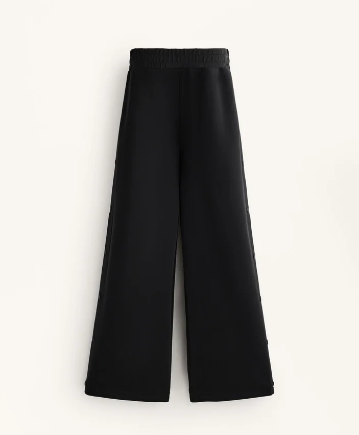 Pantalones de corte recto con botones y ribete de modal Soft Touch Pantalones de corte recto con botones y ribete de modal Soft Touch