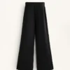 Pantalones de corte recto con botones y ribete de modal Soft Touch Pantalones de corte recto con botones y ribete de modal Soft Touch