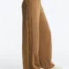 Pantalones de corte recto con estructura de punto en los laterales