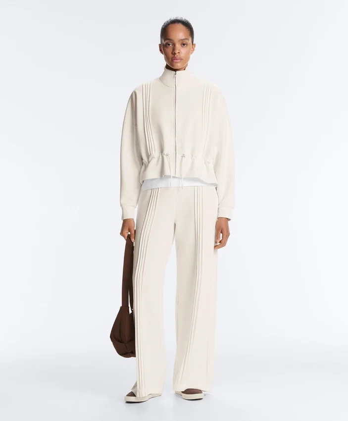 Chaqueta de modal Soft Touch con ribete Chaqueta de modal Soft Touch con ribete