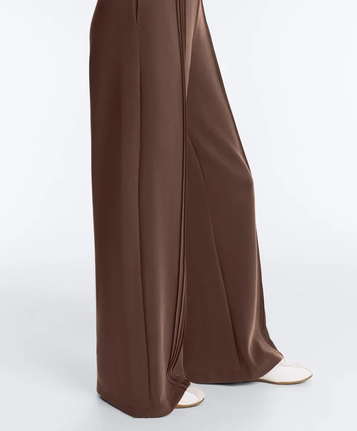 Pantalones de corte recto con modal Soft Touch y ribetes Pantalones de corte recto con modal Soft Touch y ribetes
