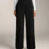 Pantalones de corte recto con modal y pliegues