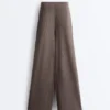 Pantalones de corte recto con rayas asimétricas y modal Pantalones de corte recto con rayas asimétricas y modal