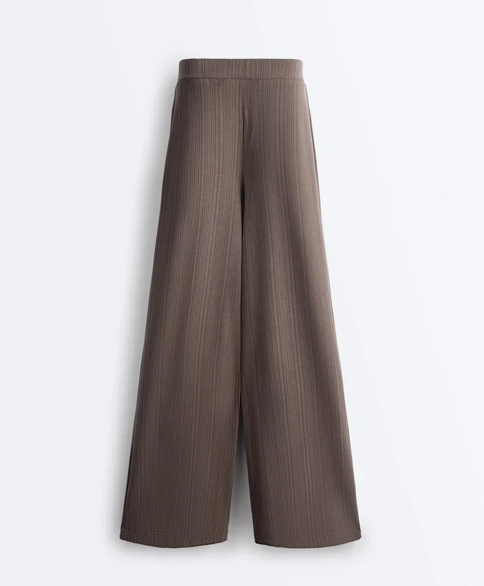 Pantalones de corte recto con rayas asimétricas y modal Pantalones de corte recto con rayas asimétricas y modal