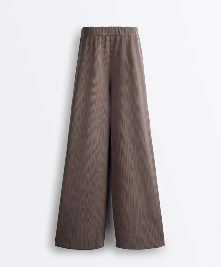 Pantalones de corte recto con rayas asimétricas y modal Pantalones de corte recto con rayas asimétricas y modal