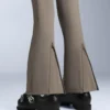 Pantalones de esquí elásticos acampanados y resistentes al agua