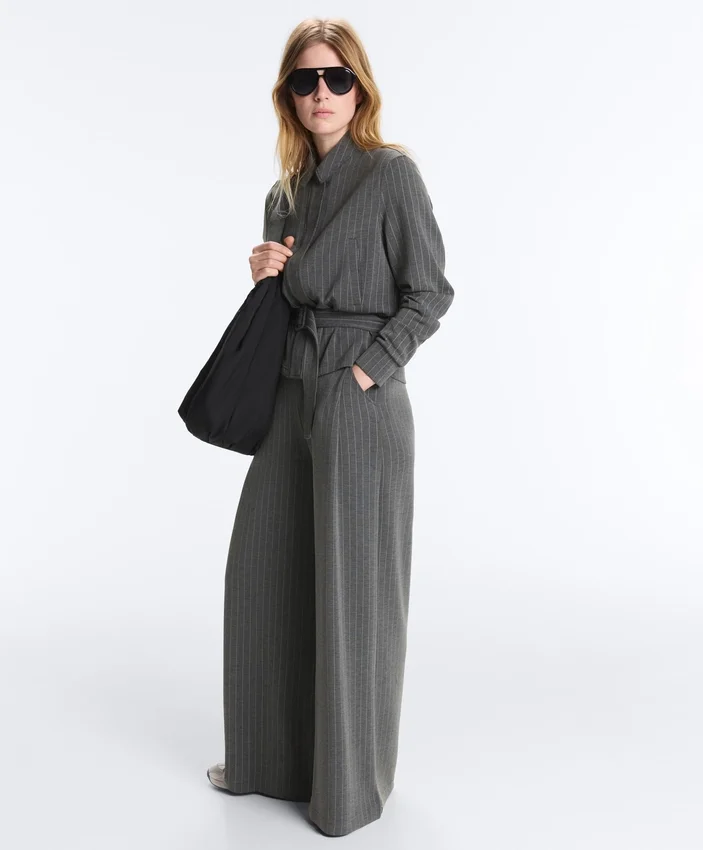 Chaqueta Soft Touch de modal suave con cinturón Chaqueta Soft Touch de modal suave con cinturón