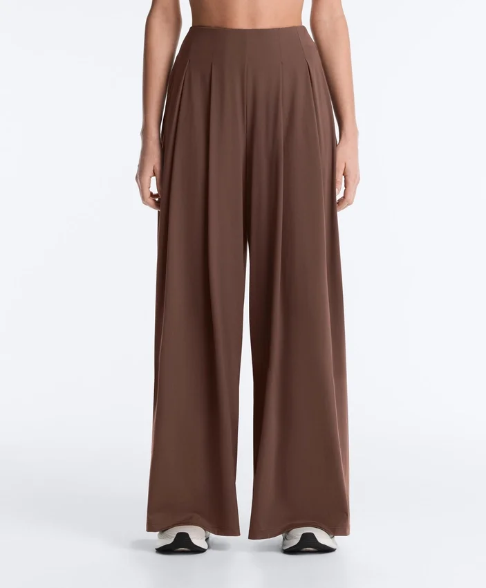 Pantalones de pierna ancha Light Touch con pinzas Pantalones de pierna ancha Light Touch con pinzas
