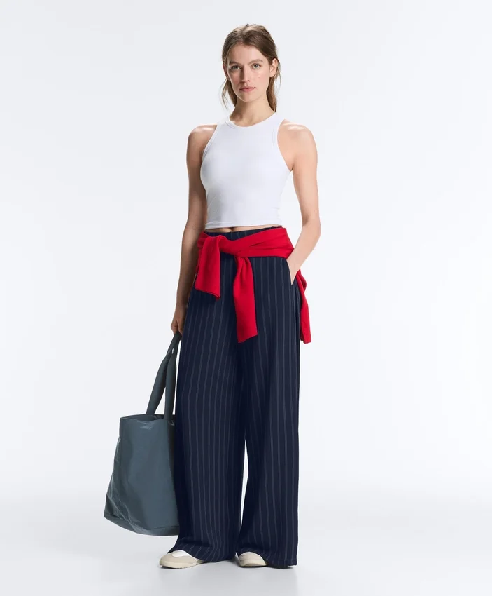 Pantalones de pierna ancha Soft Touch con pliegues laterales y modal Pantalones de pierna ancha Soft Touch con pliegues laterales y modal