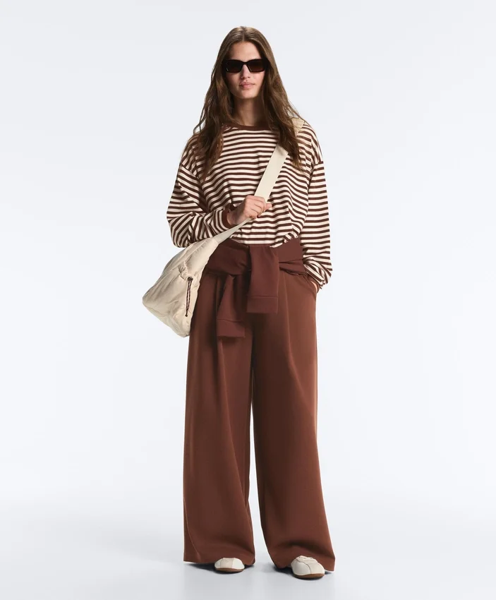 Pantalones de piqué de algodón de corte ancho y talle alto Pantalones de piqué de algodón de corte ancho y talle alto