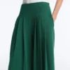 Pantalones de piqué de algodón de pierna ancha con pliegues