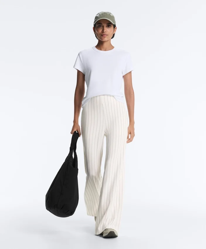 Pantalones de talle alto de pierna ancha con rayas finas y tacto Soft Touch Pantalones de talle alto de pierna ancha con rayas finas y tacto Soft Touch