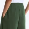Pantalones de tiro alto de sarga y pierna ancha con pliegues