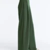 Pantalones de tiro alto de sarga y pierna ancha con pliegues