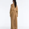 Pantalones de tiro alto de sarga y pierna ancha con pliegues