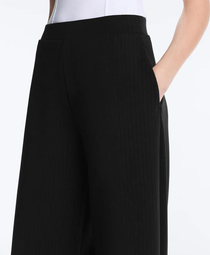 Pantalones rectos a rayas con modal Soft Touch Pantalones rectos a rayas con modal Soft Touch
